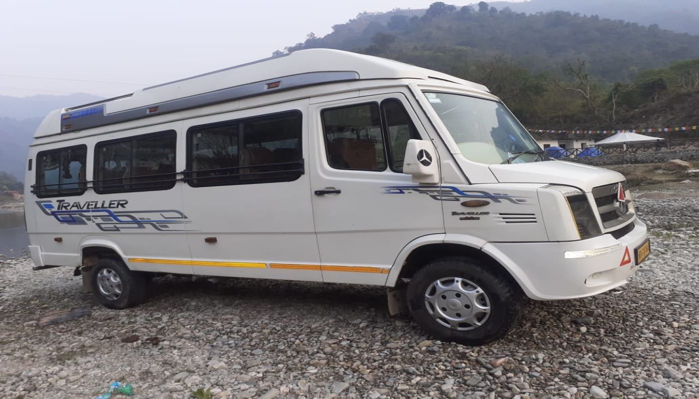 Tempo traveler in nagpur